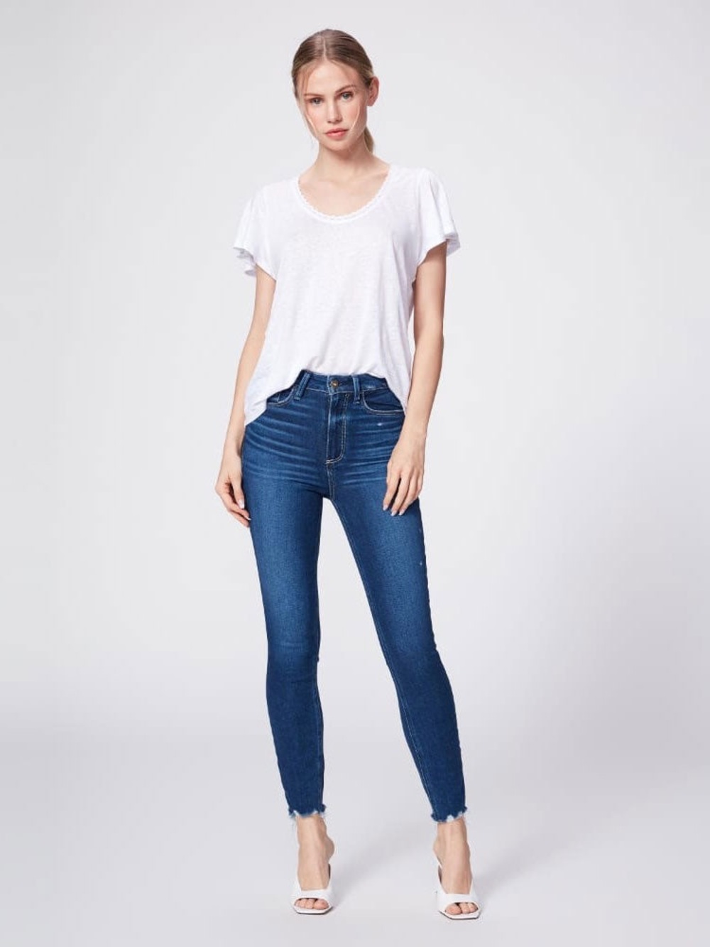 PAIGE Margot Ankle Jeans Women Size 31 Light Wash‎ Raw Frayed Hem Skinny Stretch